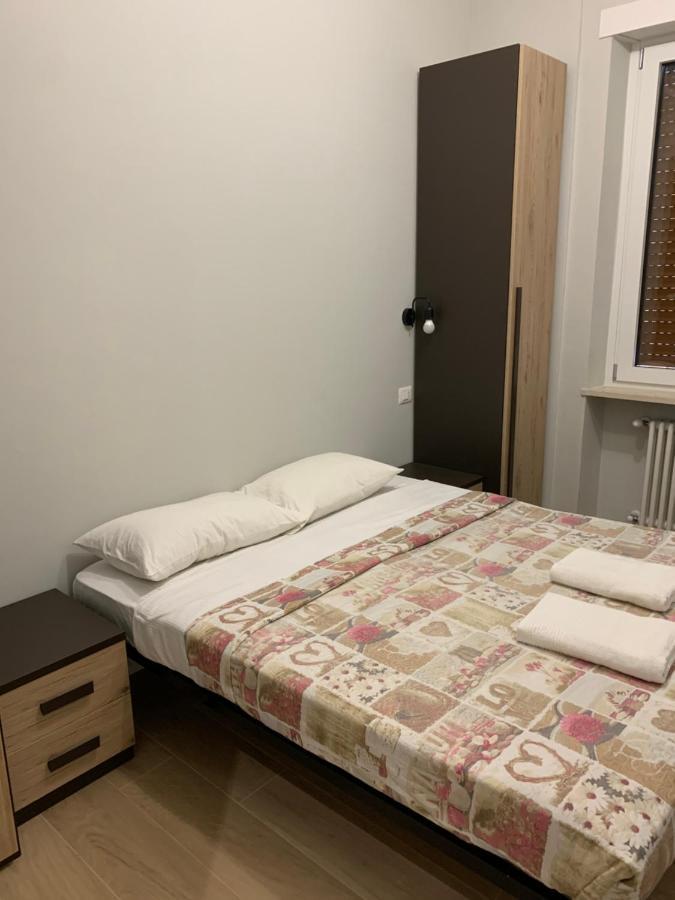 Gramsci 2 Rooms Bologne Extérieur photo